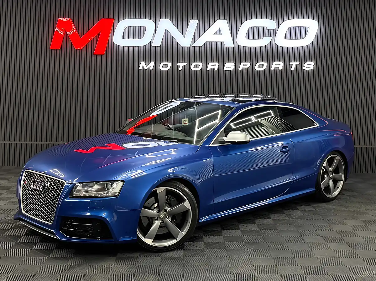 Used 2011 Audi RS5 Coupe Sepang Crystal Blue - Interior and Exterior details 5
