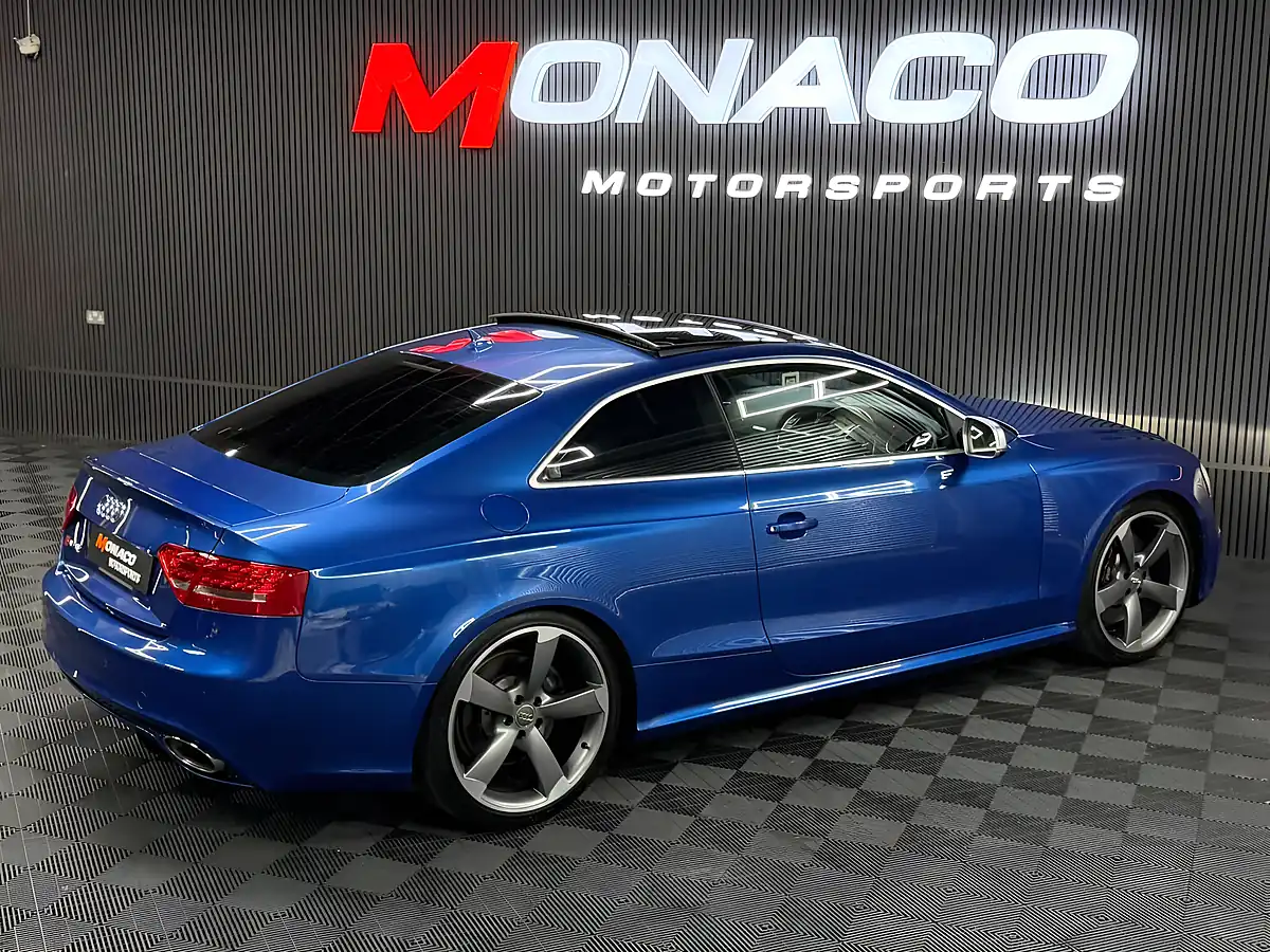 Used 2011 Audi RS5 Coupe Sepang Crystal Blue - Interior and Exterior details 7
