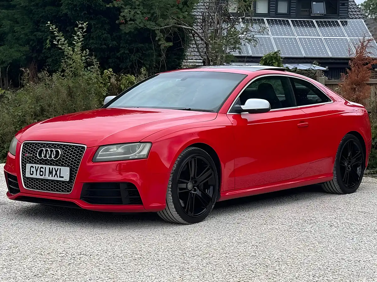 Used 2011 Audi RS5 Red - Interior and Exterior details 6