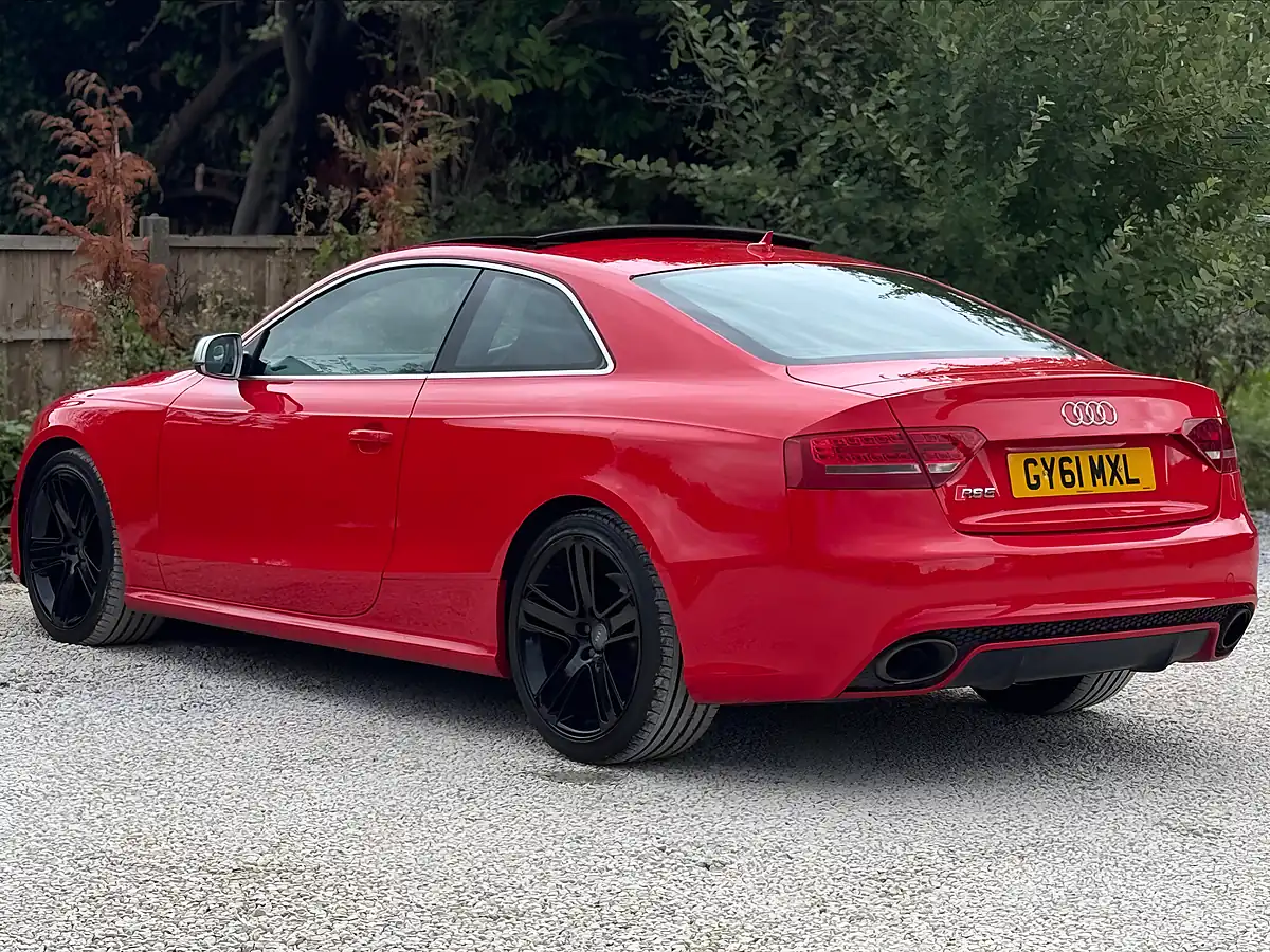 Used 2011 Audi RS5 Red - Interior and Exterior details 7