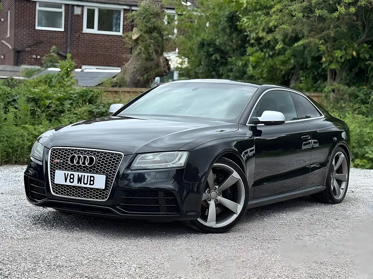 Used 2011 Audi RS5 S Tronic Black - Interior and Exterior details 3