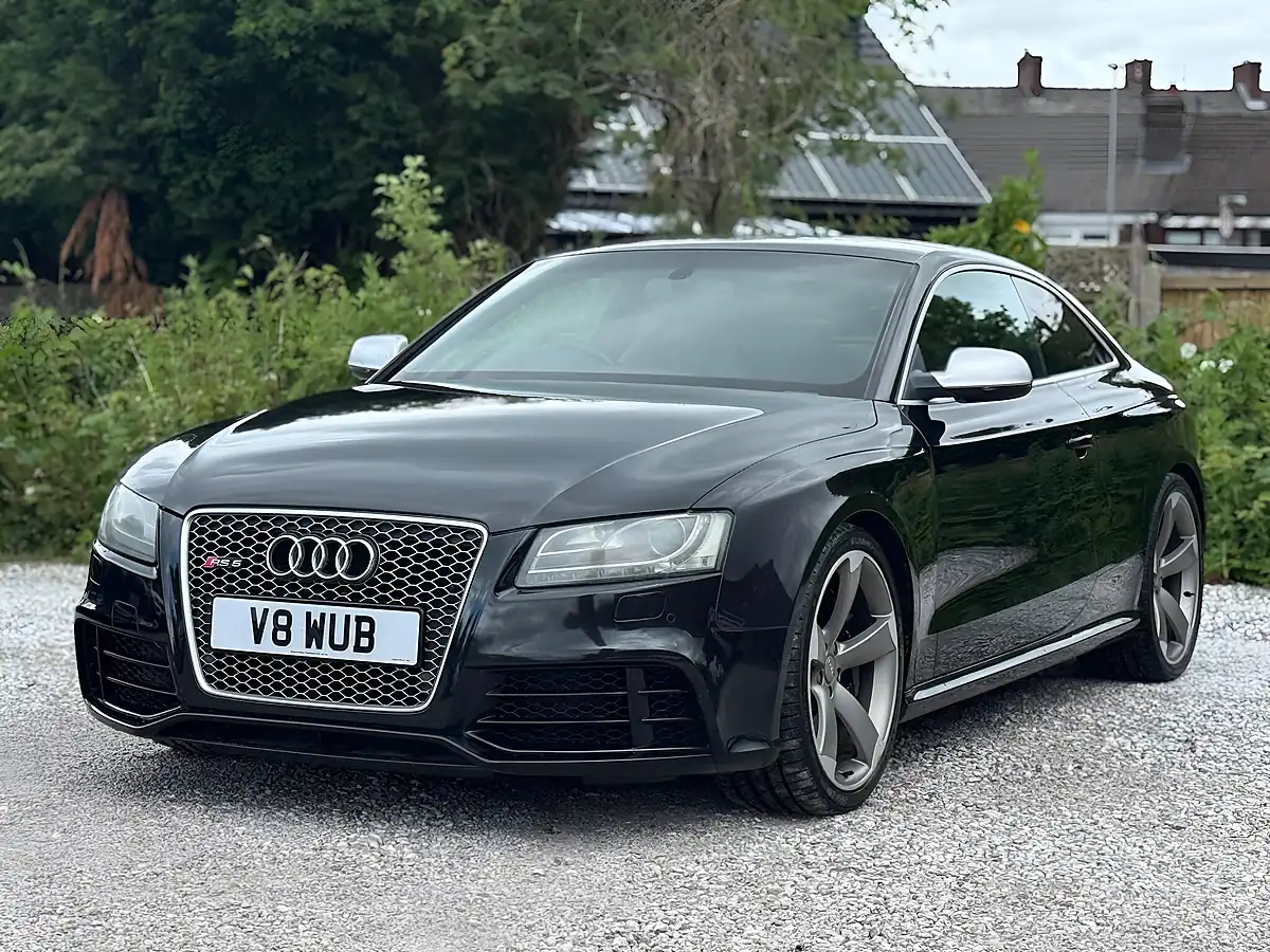 Used 2011 Audi RS5 S Tronic Black - Interior and Exterior details 7