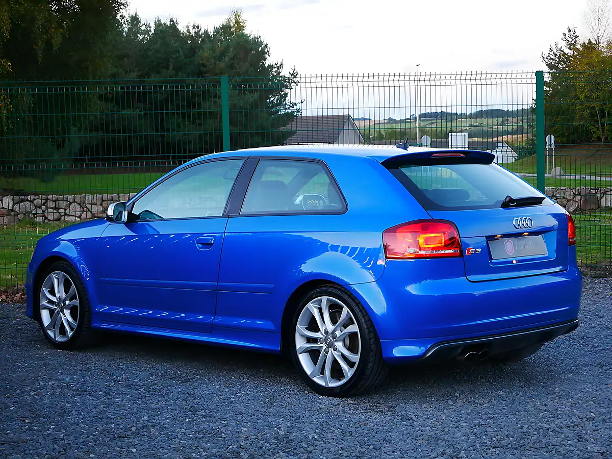 Used 2011 Audi S3 Hatchback Blue - Interior and Exterior details 7
