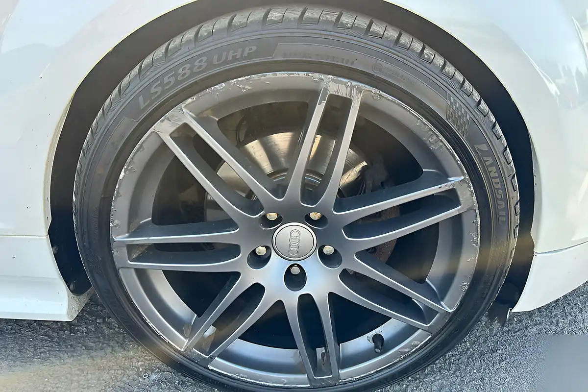 Used 2011 Audi Tt Black Edition White - Interior and Exterior details 17