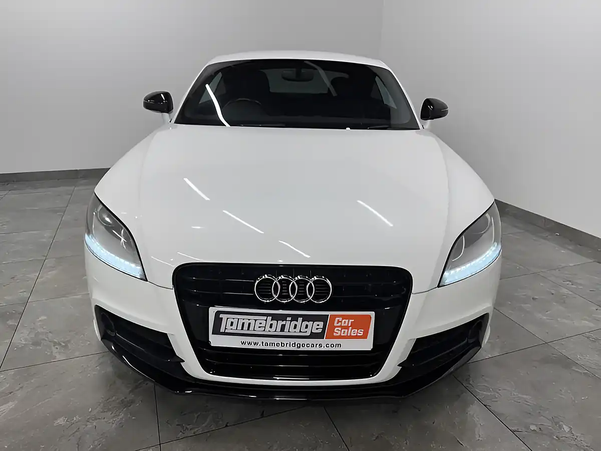 Used 2011 Audi Tt Black Edition White - Interior and Exterior details 3