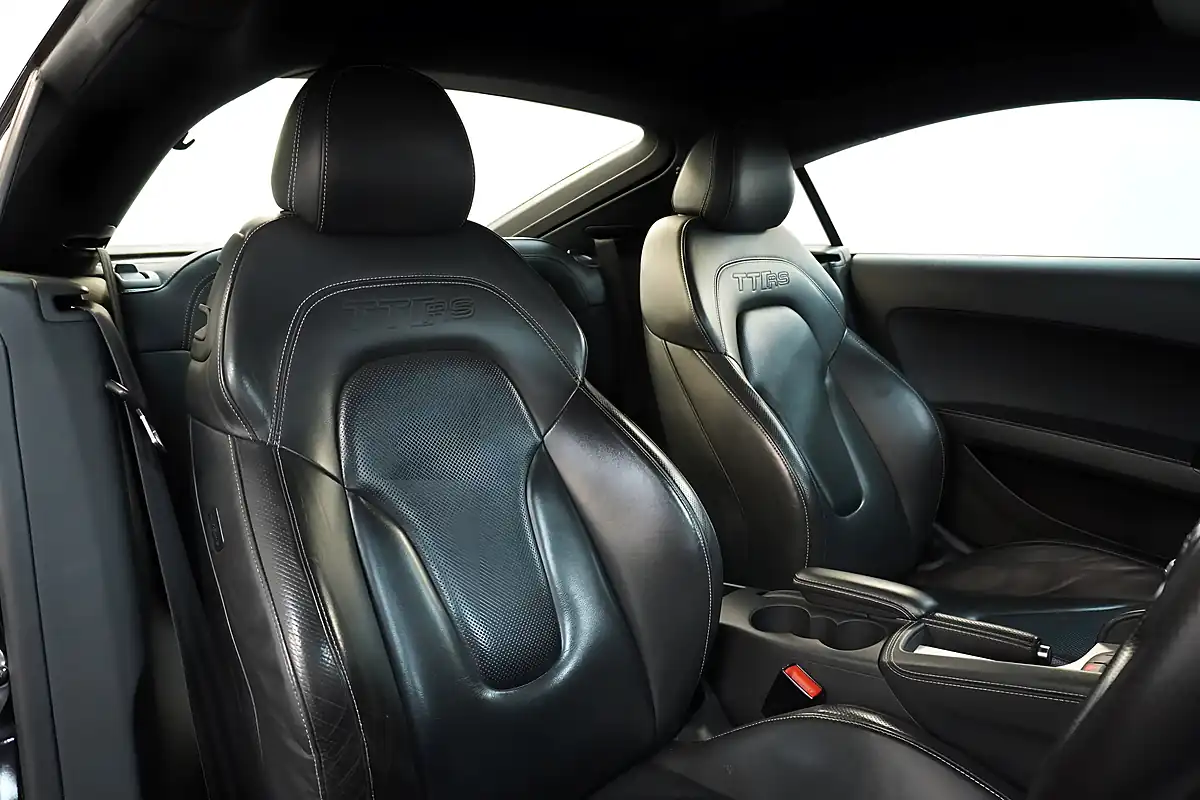 Used 2011 Audi Tt RS Coupe Black - Interior and Exterior details 10