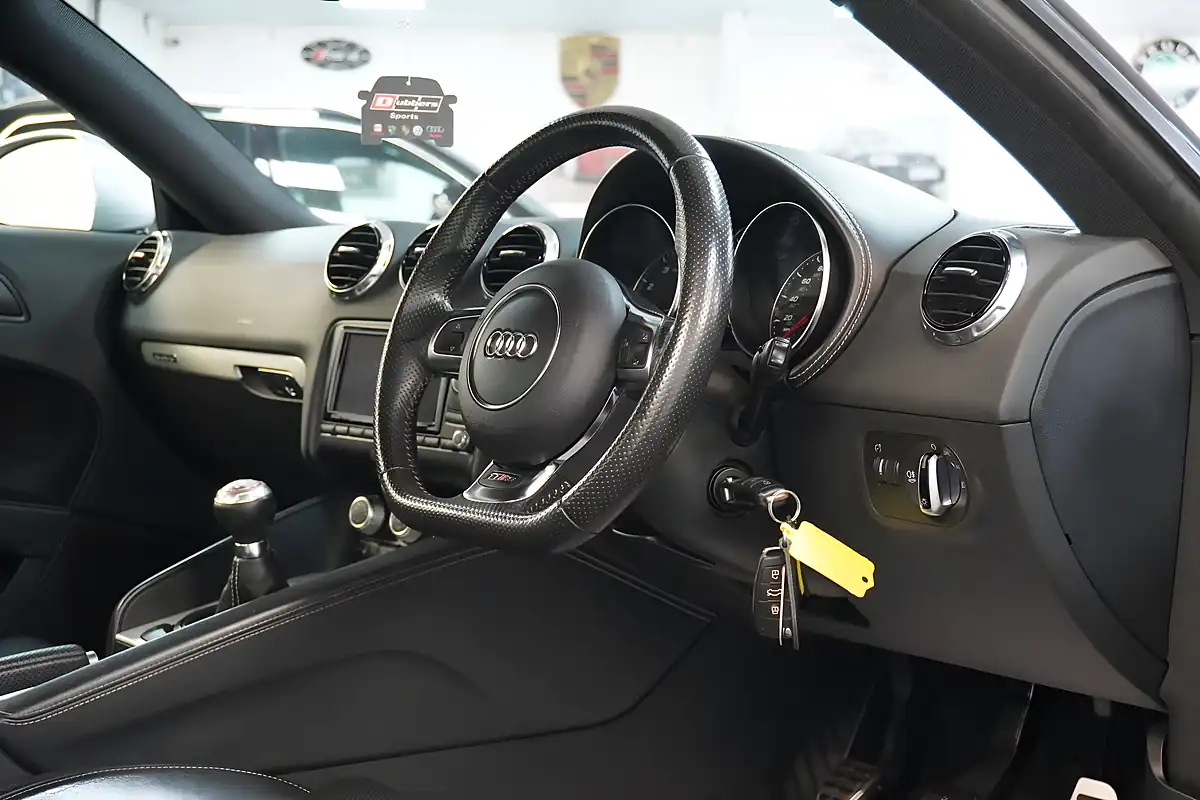 Used 2011 Audi Tt RS Coupe Black - Interior and Exterior details 11