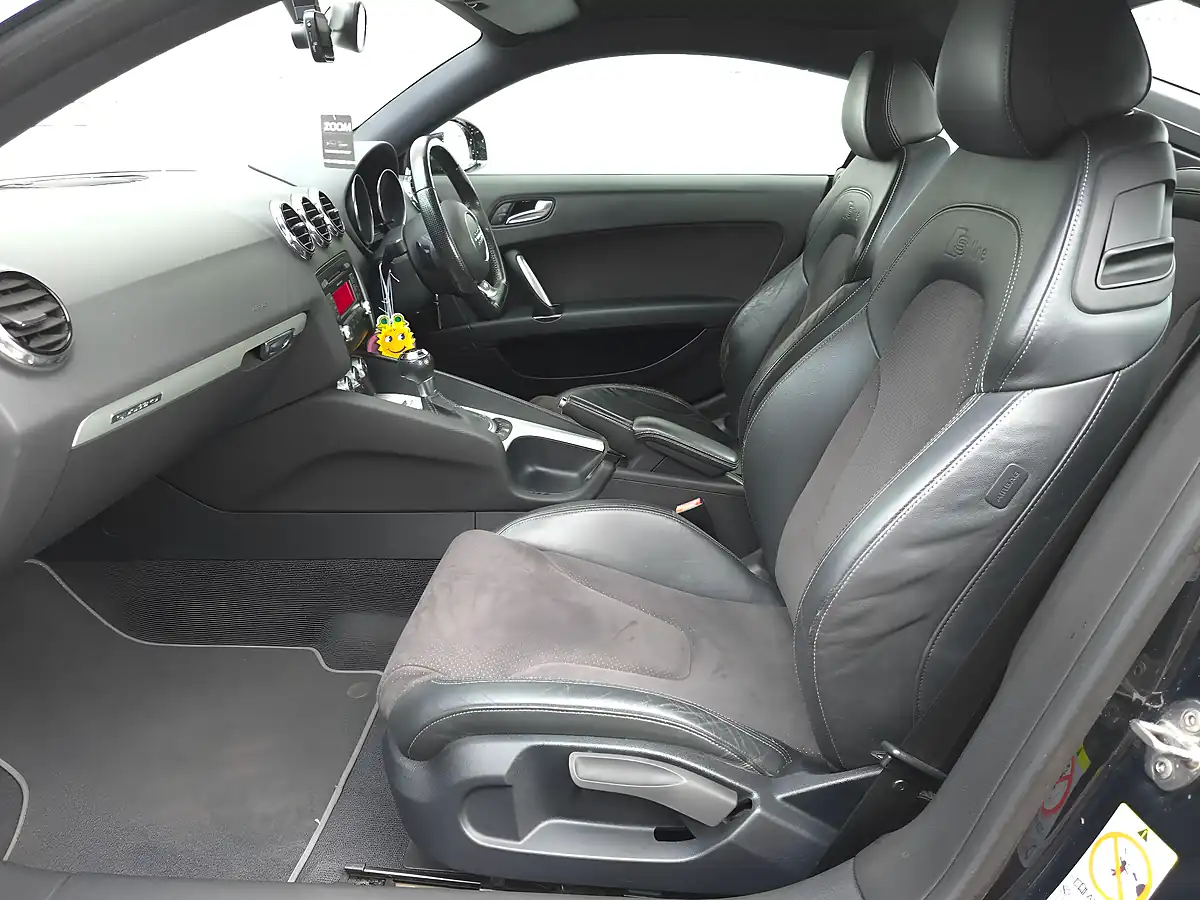 Used 2011 Audi Tt S Line Black - Interior and Exterior details 18