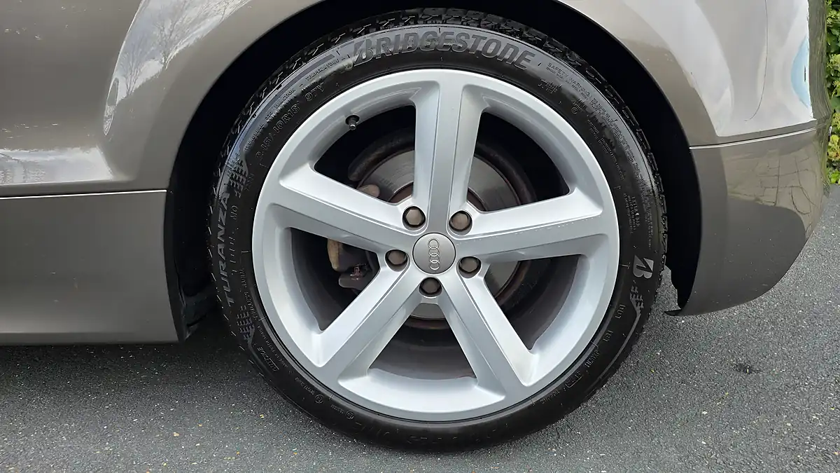 Used 2011 Audi Tt S-Line Dakota Grey Pearl - Interior and Exterior details 11