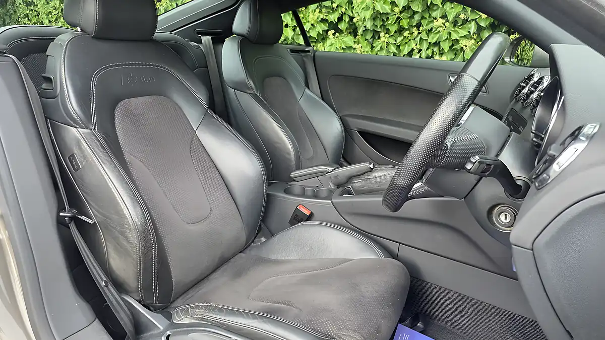 Used 2011 Audi Tt S-Line Dakota Grey Pearl - Interior and Exterior details 14