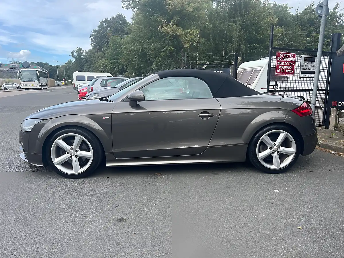 Used 2011 Audi Tt S Line Grey - Interior and Exterior details 3