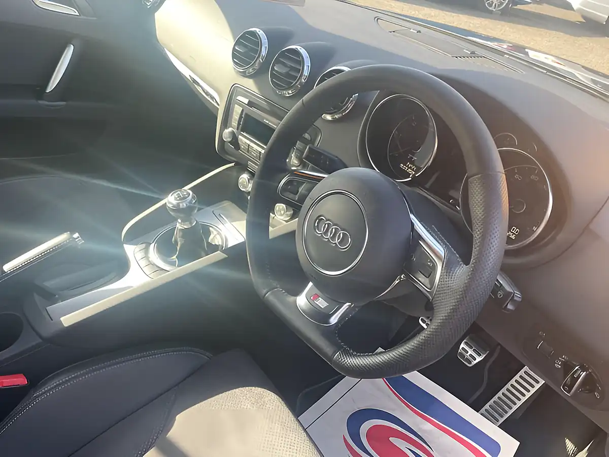 Used 2011 Audi Tt S Line Quattro Black - Interior and Exterior details 11