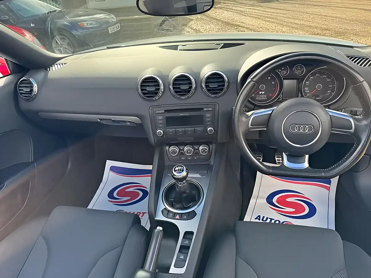 Used 2011 Audi Tt White - Interior and Exterior details 15