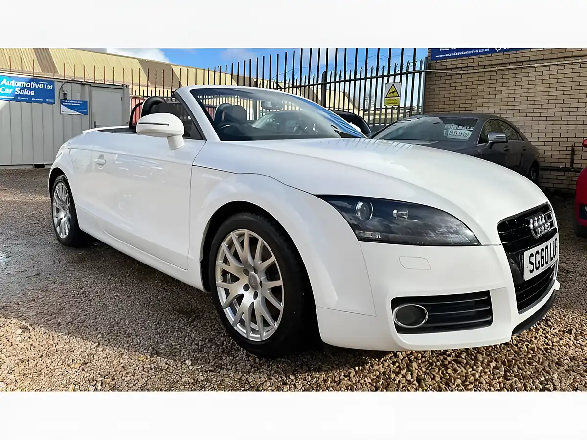 Used 2011 Audi Tt White - Interior and Exterior details 8