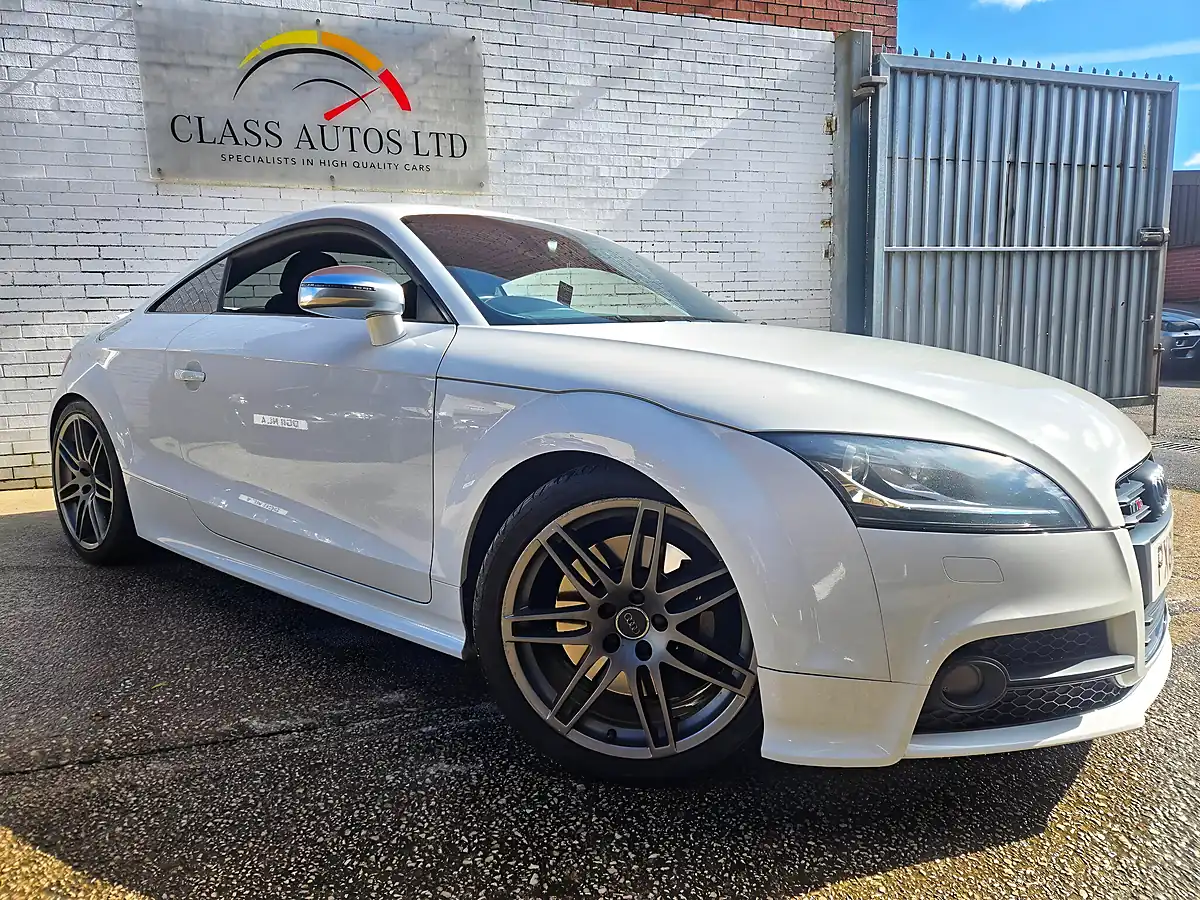 Used 2011 Audi Tts Black Edition White - Front View