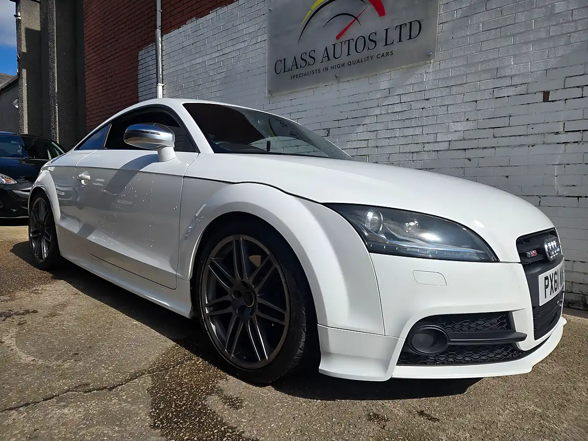 Used 2011 Audi Tts Black Edition White - Interior and Exterior details 6