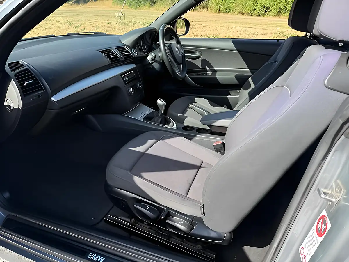 Used 2011 BMW 1 Series Se Grey - Interior and Exterior details 13
