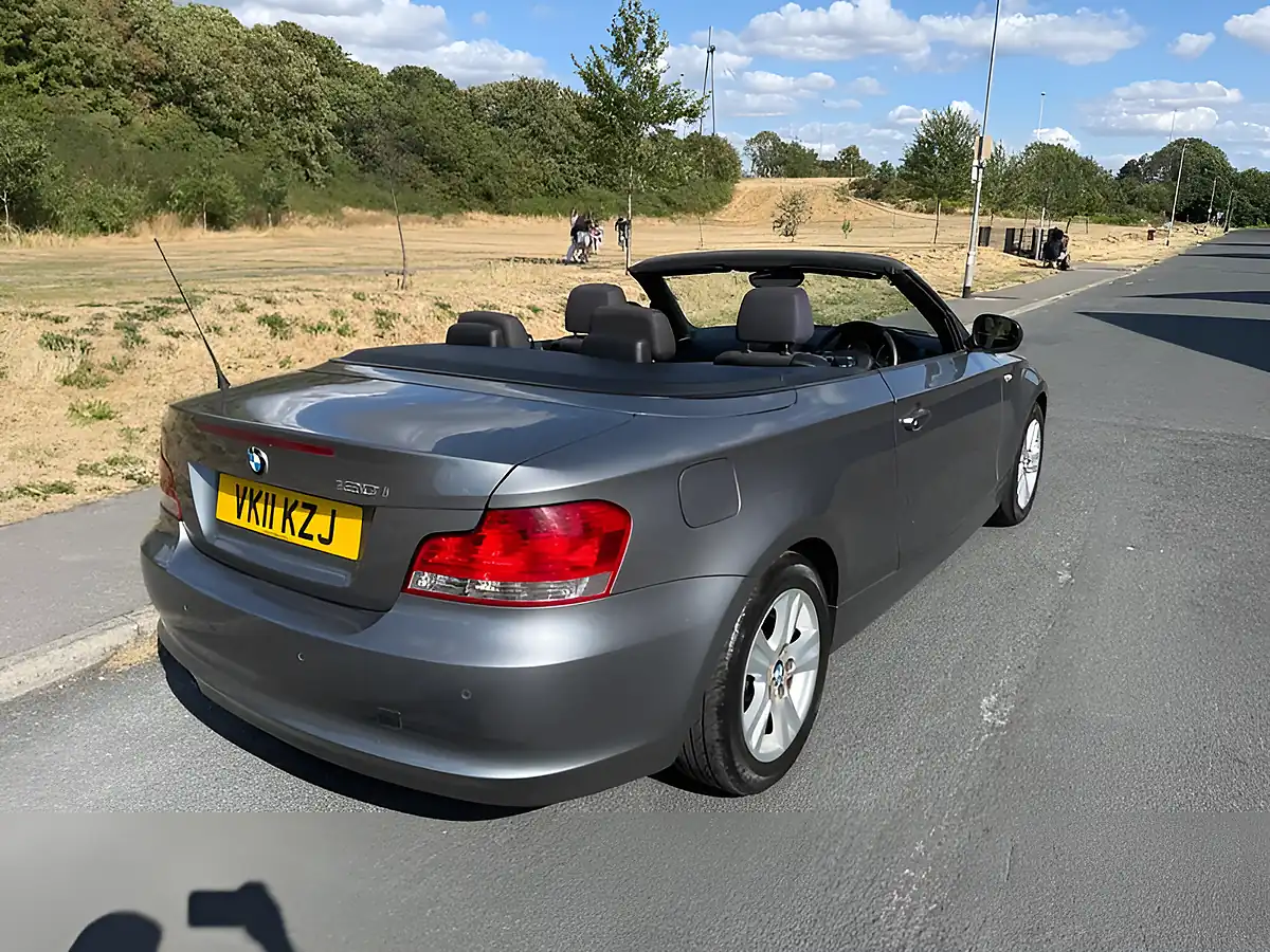 Used 2011 BMW 1 Series Se Grey - Interior and Exterior details 2