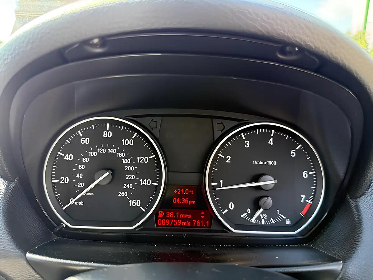 Used 2011 BMW 1 Series Se Grey - Interior and Exterior details 20