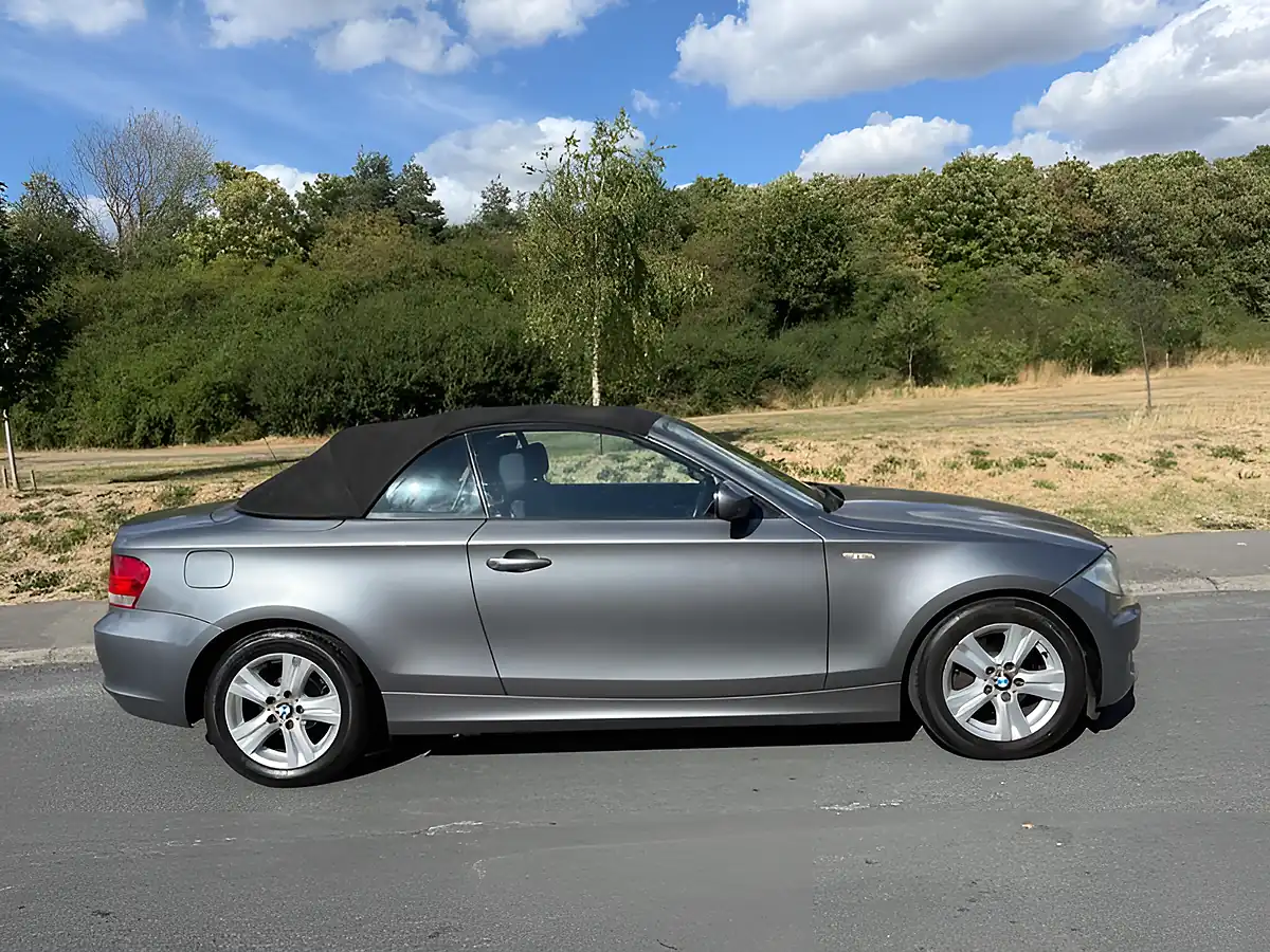 Used 2011 BMW 1 Series Se Grey - Interior and Exterior details 7