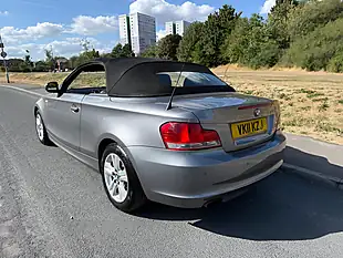 Used 2011 BMW 1 Series Se Grey - Interior and Exterior details 9