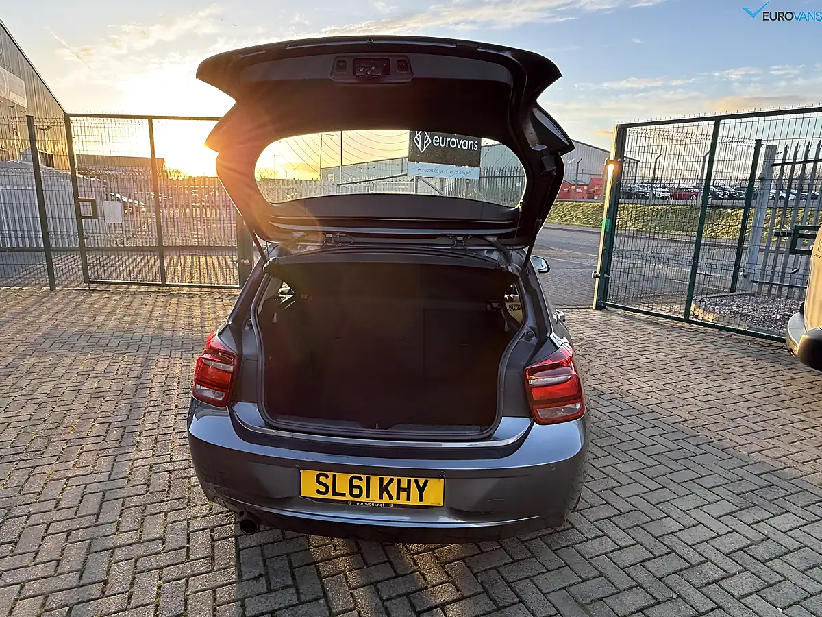 Used 2011 BMW 1 Series Se Mineral Grey - Interior and Exterior details 7