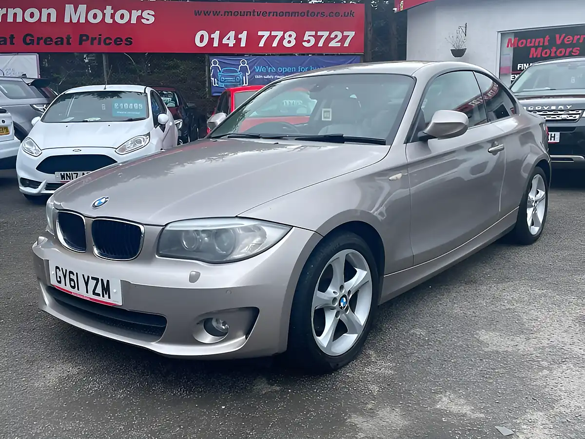 Used 2011 BMW 1 Series Se Silver - Interior and Exterior details 2