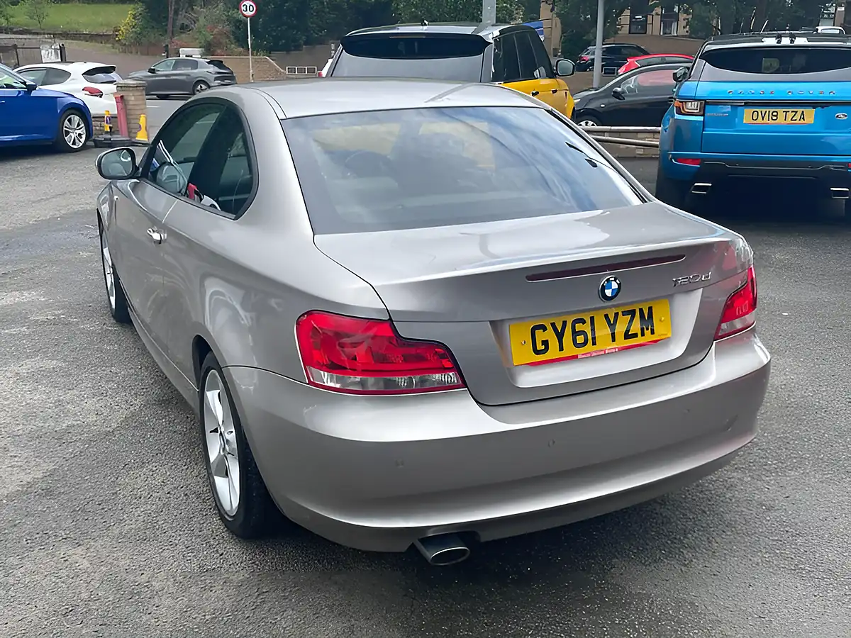 Used 2011 BMW 1 Series Se Silver - Interior and Exterior details 4