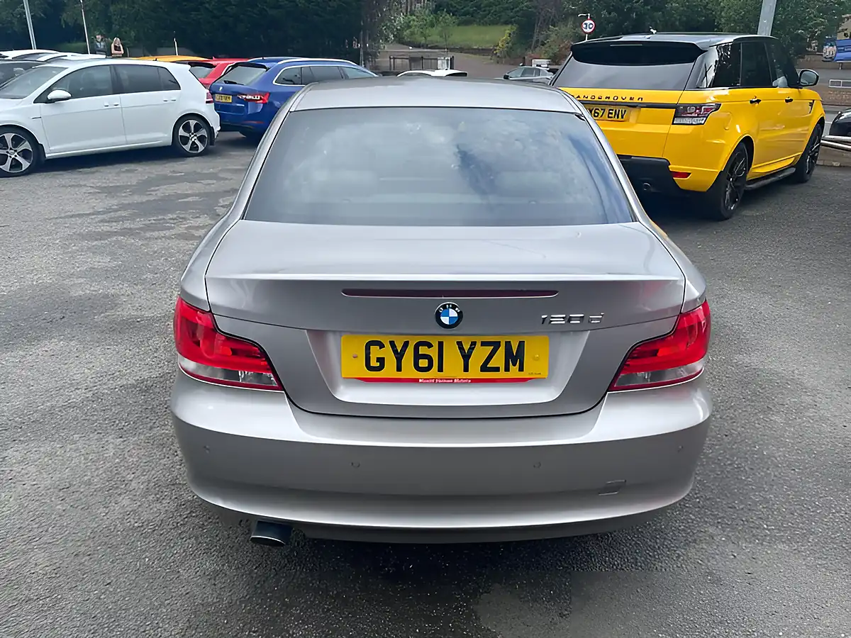 Used 2011 BMW 1 Series Se Silver - Interior and Exterior details 5