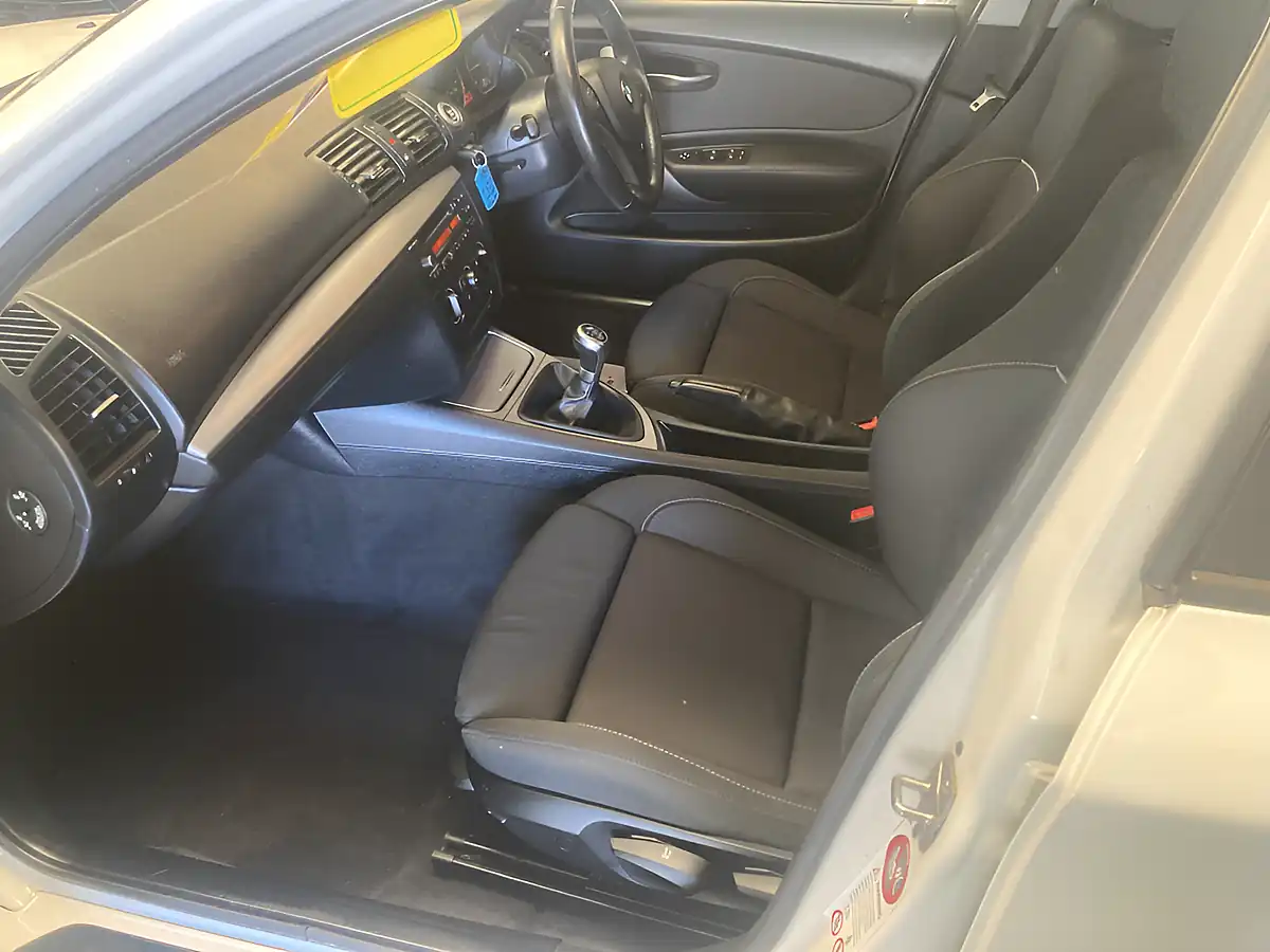 Used 2011 BMW 1 Series Sport White - Interior and Exterior details 11
