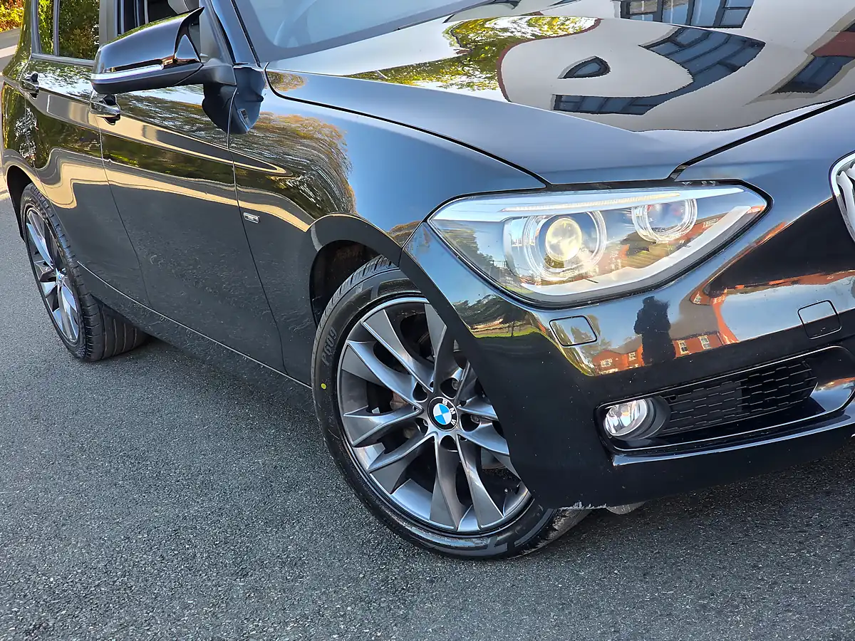 Used 2011 BMW 1 Series Urban Black - Interior and Exterior details 19