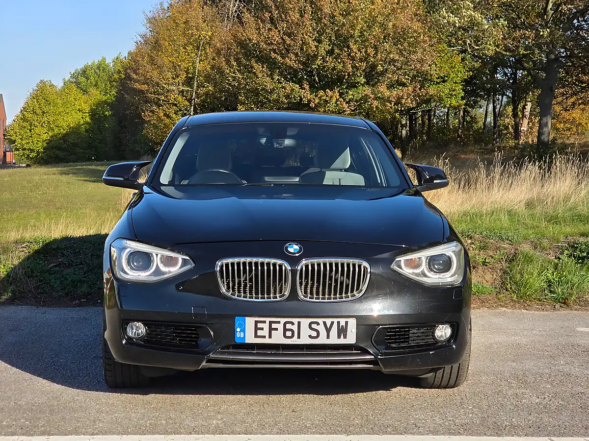 Used 2011 BMW 1 Series Urban Black - Interior and Exterior details 2