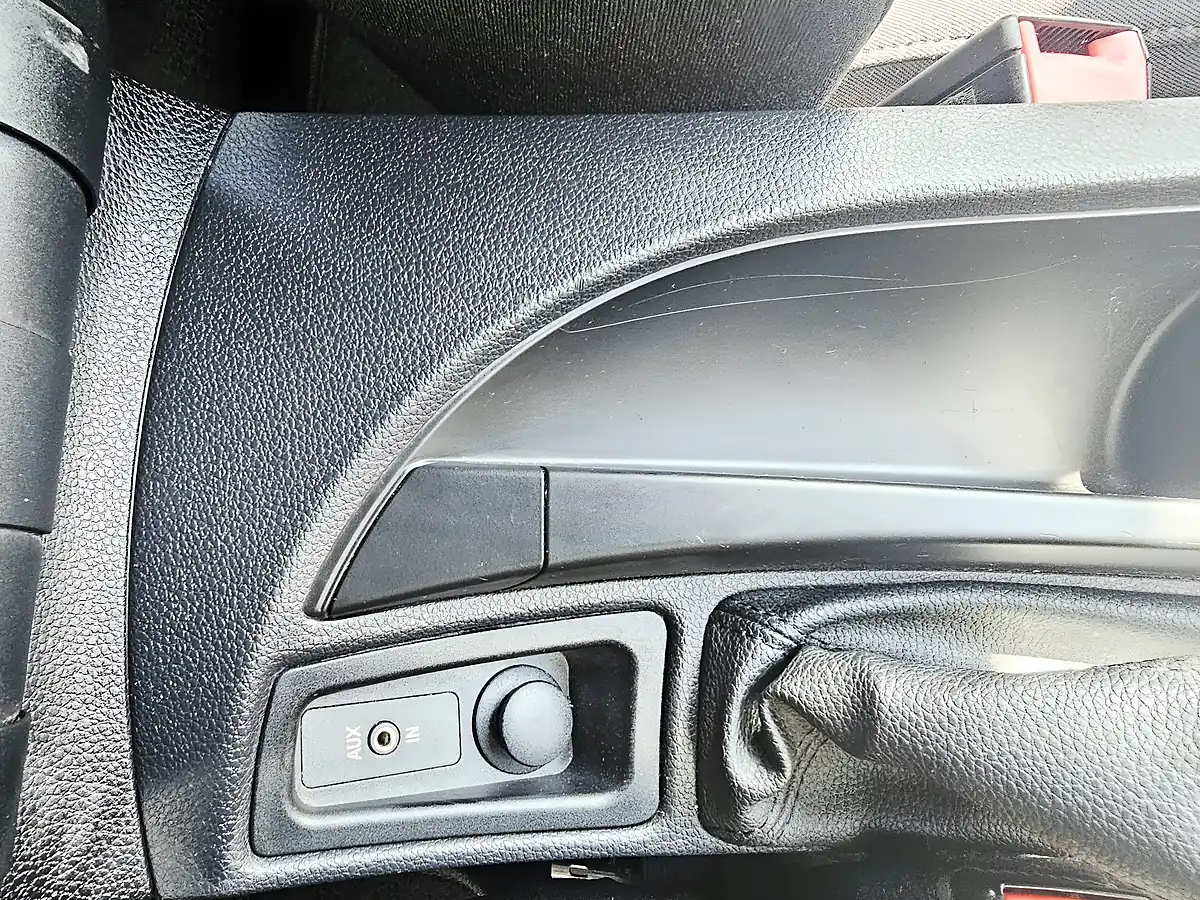 Used 2011 BMW 118i Se Step Blue - Interior and Exterior details 11