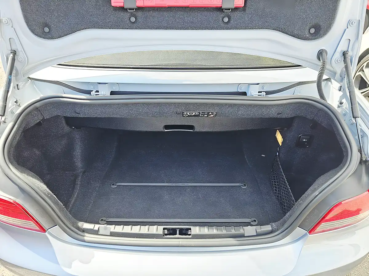 Used 2011 BMW 118i Se Step Blue - Interior and Exterior details 7