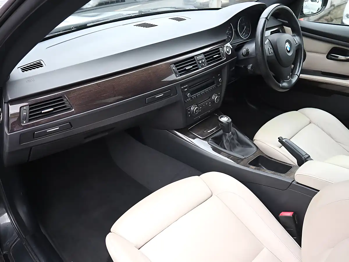 Used 2011 BMW 3 Series M Sport Black - Interior and Exterior details 9