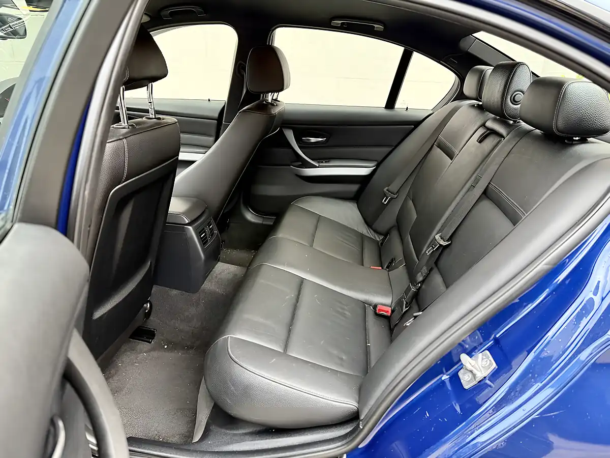 Used 2011 BMW 3 Series M Sport Le Mans Blue - Interior and Exterior details 11