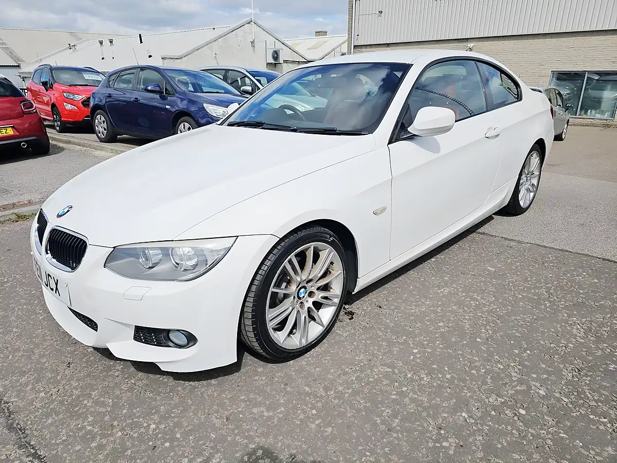 Used 2011 BMW 3 Series M Sport White - Interior and Exterior details 2