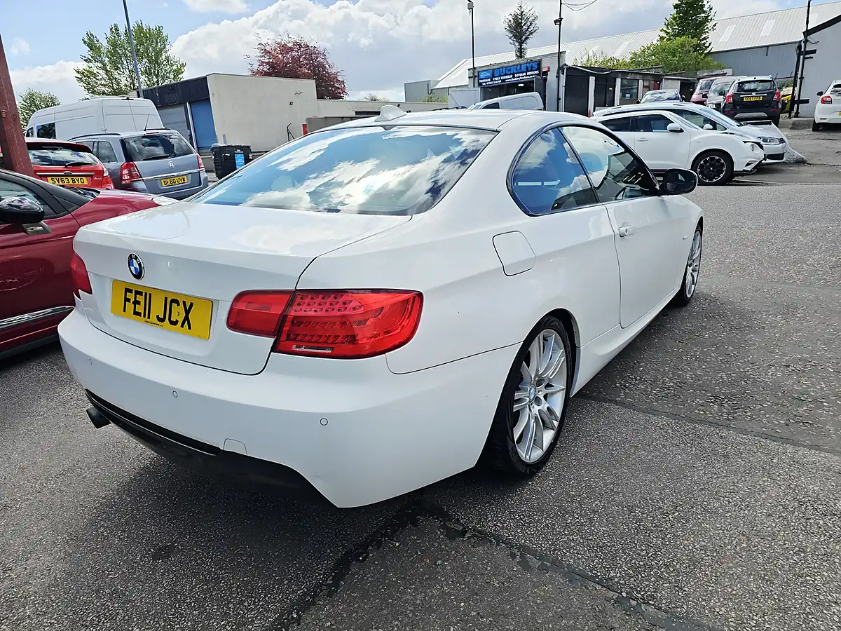 Used 2011 BMW 3 Series M Sport White - Interior and Exterior details 5