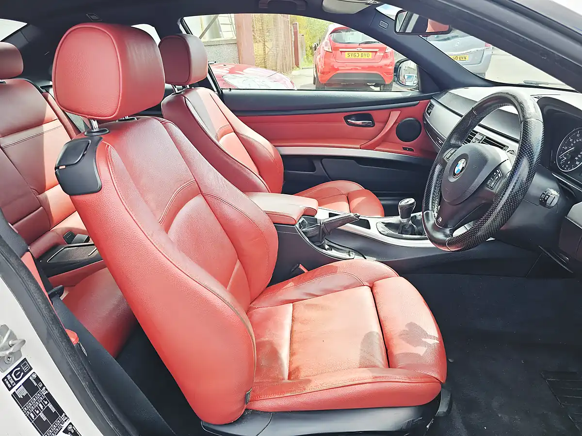 Used 2011 BMW 3 Series M Sport White - Interior and Exterior details 8