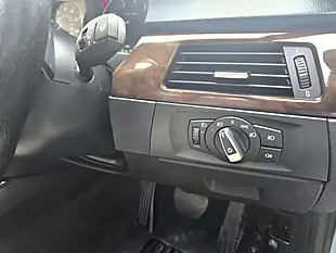 Used 2011 BMW 3 Series Se Blue - Interior and Exterior details 13