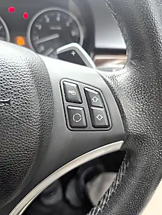 Used 2011 BMW 3 Series Se Blue - Interior and Exterior details 14