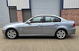 Used 2011 BMW 3 Series Se Blue - Interior and Exterior details 6