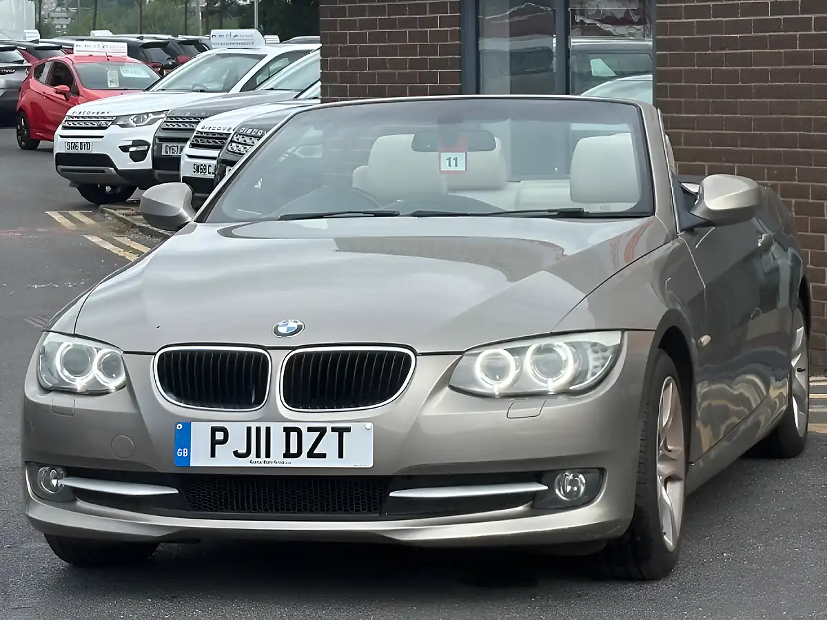 Used 2011 BMW 3 Series Se Bronze - Interior and Exterior details 10