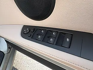 Used 2011 BMW 3 Series Se Bronze - Interior and Exterior details 12