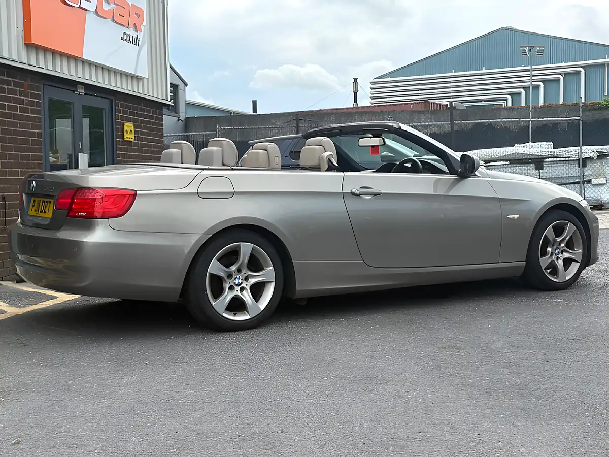 Used 2011 BMW 3 Series Se Bronze - Interior and Exterior details 8