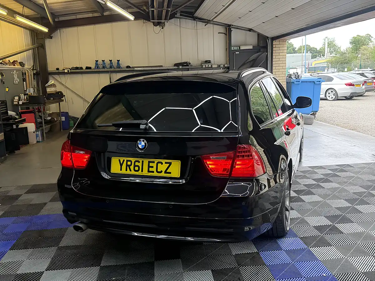Used 2011 BMW 3 Series Se Touring Black - Interior and Exterior details 4