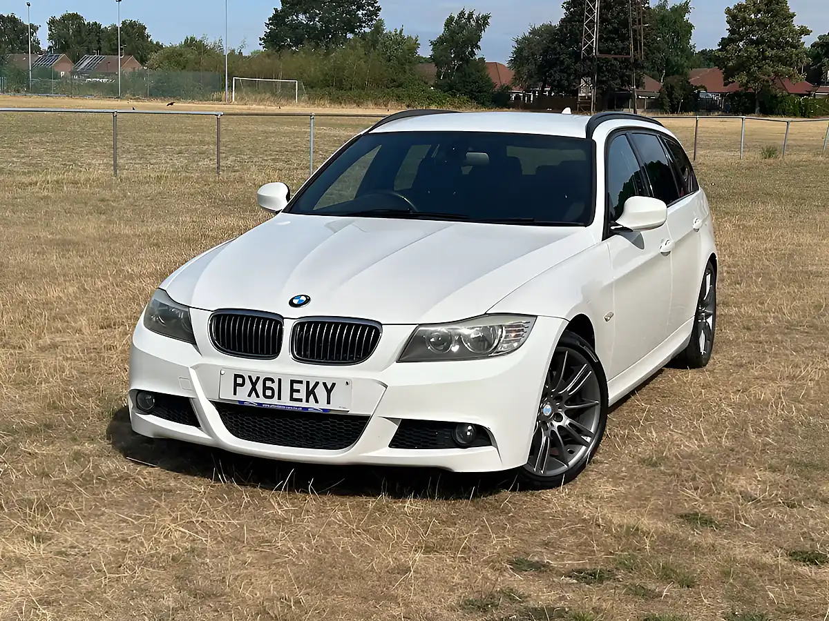 Used 2011 BMW 3 Series Sport+ Edition Alpine White - Front View