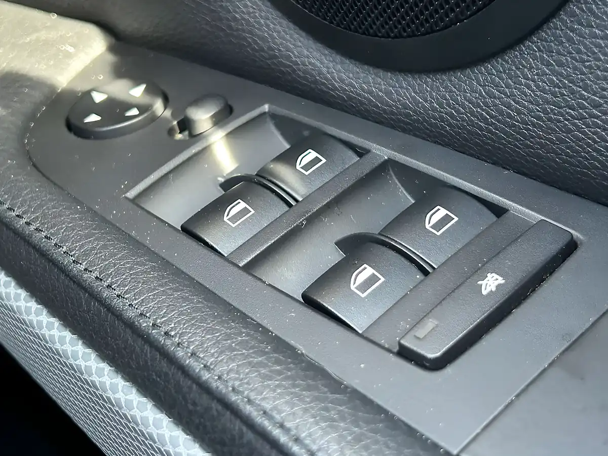 Used 2011 BMW 3 Series Sport+ Edition Alpine White - Interior and Exterior details 11