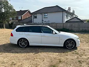 Used 2011 BMW 3 Series Sport+ Edition Alpine White - Interior and Exterior details 4
