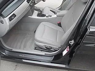 Used 2011 BMW 320d Efficientdynamics S Black - Interior and Exterior details 10